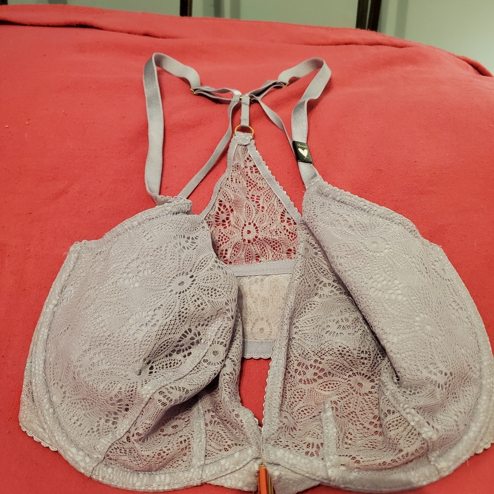 Victoria's Secret Lavender Front-Close Bra